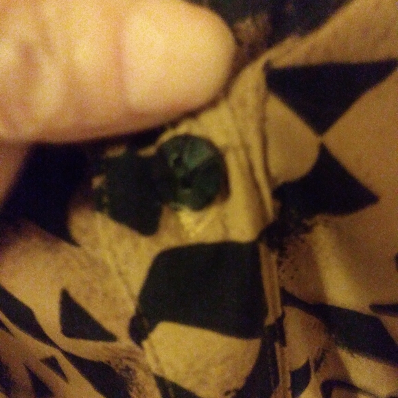 This little cut out mini skirt and backless out fit is perfect for a night out. - Picture 4 of 5